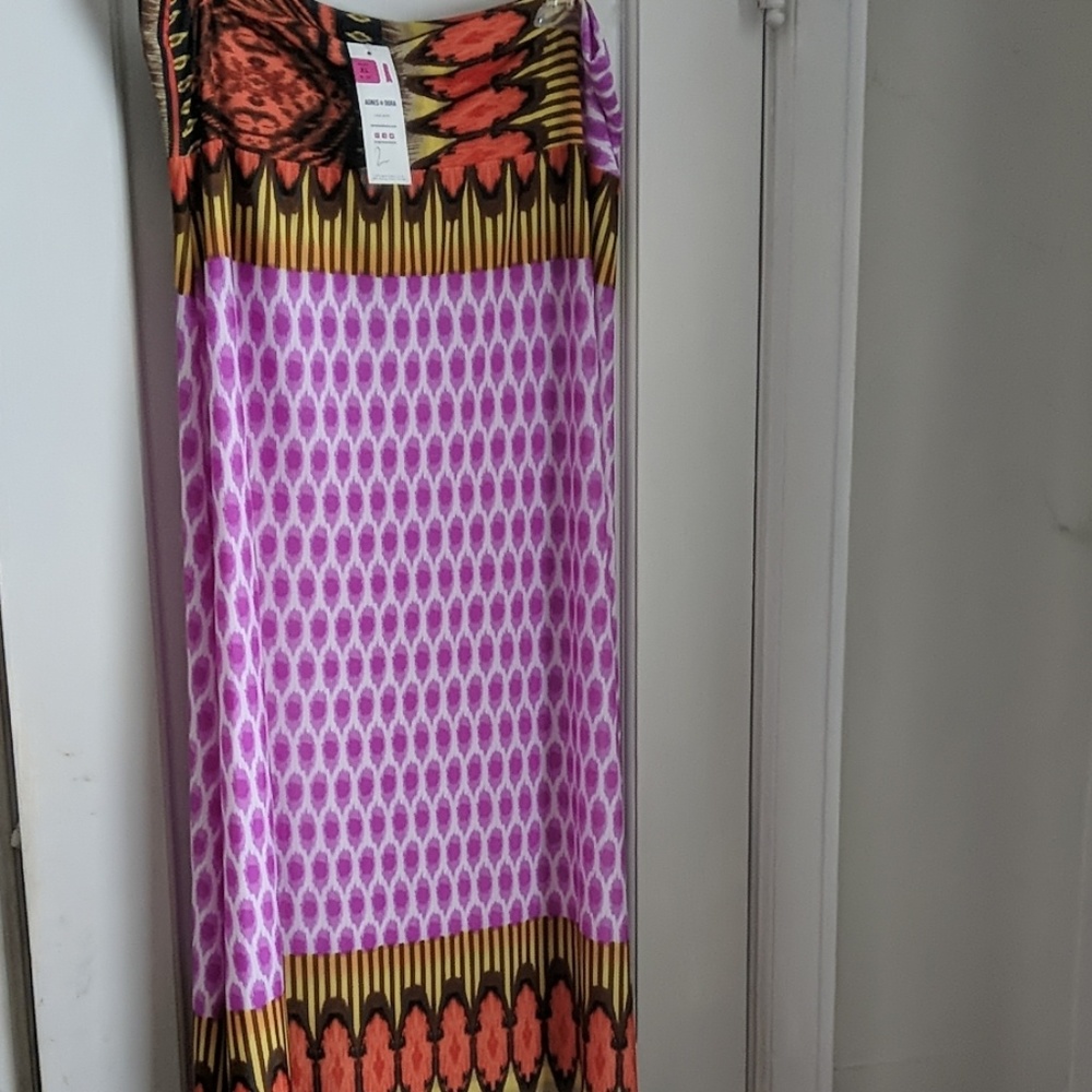 BNWT Maxi skirt size XL